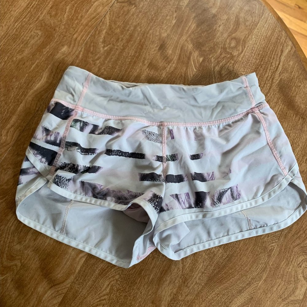 Lululemon Speed Up Shorts 2.5 in Pink Multi